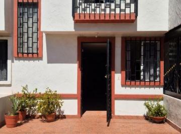Casa de 3 habitaciones, San Pedro Tlaquepaque · Casa en Venta en Fraccionamiento Miraflores, Tlaquepaque.