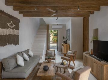 Casa · 320m² · 3 Recámaras · 1 Estacionamiento · Tranquil 3 Bedroom Jungle Villa With Rooftop Pool