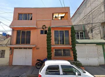 Casa de 5 habitaciones, Nezahualcóyotl · Venta de Casa en Metropolitana Nezahualcoyotl