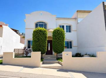 Casa de 3 habitaciones, Ensenada · Se Vende Casa en Colinas del Mar, Ensenada Baja California