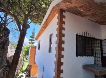 Casa uso de suelo de 4 habitaciones, Cuernavaca · Corredor Urbano con Uso de Suelo Casa en Venta