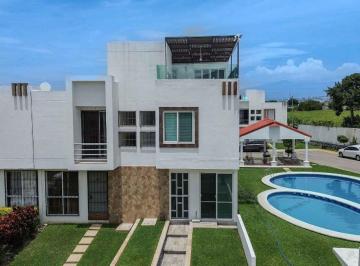 Casa de 2 habitaciones, Emiliano Zapata · Casa con Roof Garden y Alberca en Villa Morelos