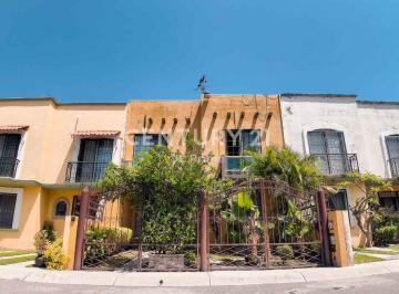 Casa de 3 habitaciones, Emiliano Zapata · Casa con Alberca y 3 Recámaras en Tezoyuca, Morelos