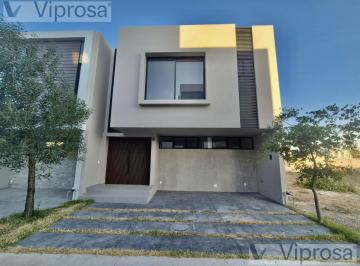 Casa en condominio · 220m² · 3 Recámaras · 2 Estacionamientos · Casa en Condominio en Condominio Larissa Solares