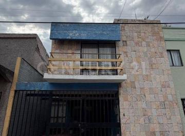 Casa de 5 habitaciones, Iztapalapa · Casa en Venta, en Héroes de Churubusco