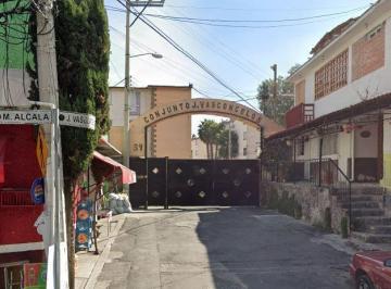 Departamento · 60m² · 2 Recámaras · 1 Estacionamiento · Departamento en Santísima Trinidad