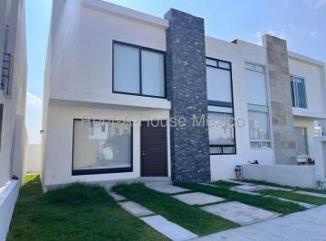 Casa de 4 habitaciones, El Marqués · Casa de Autor con Recamara en Planta Baja y Amenidades| Zona Zakia - Zizana