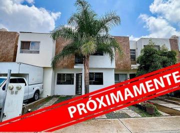 Casa · 148m² · 4 Recámaras · 2 Estacionamientos · Frac. Pedregal del Bosque Etapa 1. 4 Hab. 2 Niveles