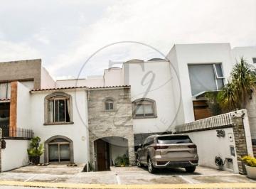 4e07840930e2dec247b87071b739299f898289803d3687ff816bb942ad717d1f · Bosque Esmeralda Casa en Venta con Jardín Amplio