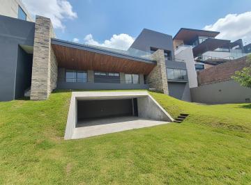 1 · Residencia Sierra Alta