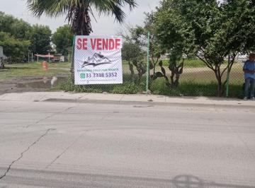 Terreno / Lote , Tlajomulco de Zúñiga · Excelente Ubicaion Terreno Comercial