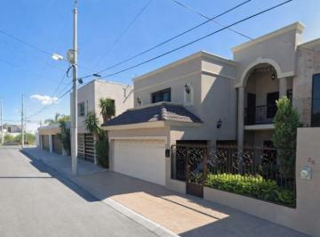 Casa de 5 habitaciones, Matamoros · Venta de Casa en Fracc. Valle de Magisterio, Matamoros, Tamaulipas