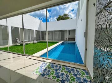 Casa de 3 habitaciones, Cozumel · Casa Esquina con Alberca Privada y Suite Independiente · Cozumel