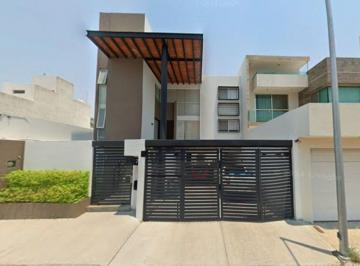 Casa de 3 habitaciones, Querétaro · Casa en Venta en Colinas del Cimatario, Santiago de Querétaro, Querétaro.