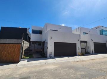 Casa de 3 habitaciones, Tijuana · Se Renta Amplia Casa en Col. Lomas de Agua Caliente 6ta Sección, Tijuana