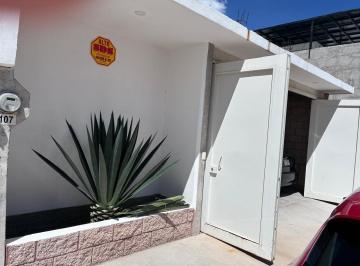 Casa · 110m² · 1 Recámara · 2 Estacionamientos · De Una Recamara en Fte Ventura