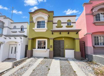 Casa de 3 habitaciones, Tijuana · Casa en Venta en Urbi Quinta del Cedro, Tijuana | Modelo Grande