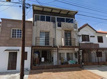 1 · Casa en Venta en Bosques de Anahuac, San Nicolas