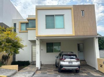 Casa de 4 habitaciones, Morelia · Casa en Renta Ubicado en Punta Alba