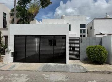 1 · Casa en Renta en Montecarlo, Mérida | 2 Recámaras, Jacuzzi y Cuarto de Servicio