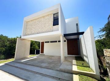 Casa en condominio de 3 habitaciones, Mérida · Casa en Venta en Privada Paseo Country, Mérida, Yucatán