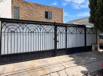 Casa de 4 habitaciones, Saltillo · Casa en Venta Las Brisas Sector Poniente