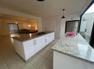 1a1a1d65f921df41682f9db585ef5273c0c3c2574dc17e2ad1dc0e542ddd523e · *casa Amueblada en Renta* Entrada de Zakia