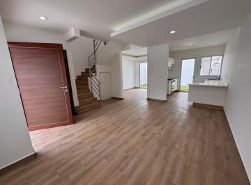 d7db372e8a399c3fcc4e7644d3c753deca36f239a3e7316d573f427beca3e5d5 · *renta Casa en Zakia Argu Ll* 3 Recs + Estudio
