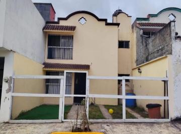 Casa de 3 habitaciones, Ixhuatlancillo · Cómoda Casa en Venta en Ixhuatlacillo