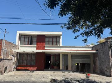 Casa de 3 habitaciones, Monterrey · Casa en Venta en Zona Centro de Monterrey. Cerca de Paseo Santa Lucia
