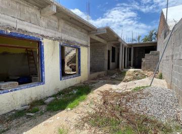 1447ca301b2bd374ed0d27d1ec6c2864cd31652bc3afa0648b627b802fe8c293 · Casa en Obra Gris en Fraccionamiento Privado