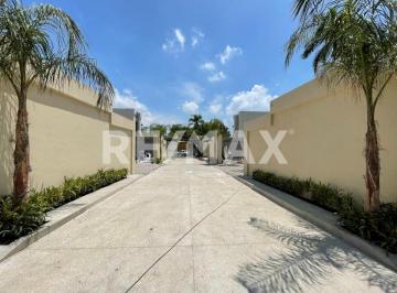 Terreno / Lote · 260m² · Venta de Terreno Bardeado y con Preparaciones en Privada de 6 Casas en Zona Dorada de Cuernavaca