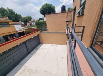 Casa de 4 habitaciones, Coyoacán · House For Sale in Coyoacán Centro | Garage For 3 Full - Size Suvs, Each With Its Own Street Access