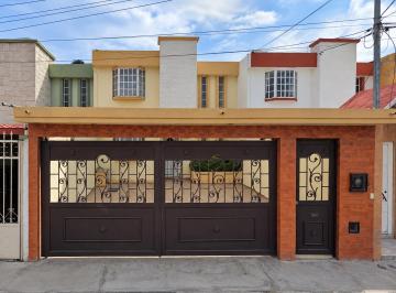 Casa de 3 habitaciones, Pachuca · Casa en Venta en Paseo de Camelinas, Pachuca, Hidalgo.