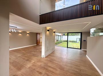 Casa · 600m² · 4 Recámaras · 4 Estacionamientos · Lomas de La Herradura. Casa en Venta