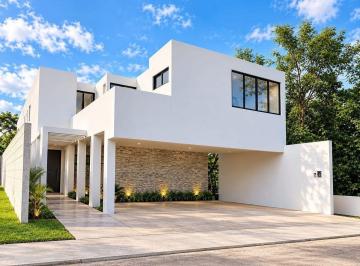 Casa de 4 habitaciones, Conkal · Casa de 4 Recámaras con Piscina en Venta en Entre Parques, Cholul