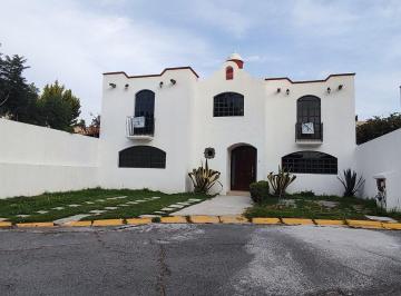 Casa en condominio de 4 habitaciones, Toluca · Se Renta Casa en Fraccionamiento Exhacienda San José, Toluca
