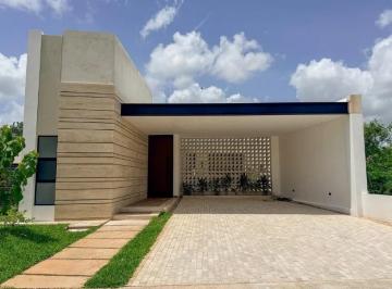 Casa · 298m² · 3 Recámaras · 4 Estacionamientos · Casa en Venta de un Solo Nivel en Privada Residencial Mirador, Mérida Yucatán. - (4)