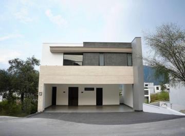 Casa de 3 habitaciones, Santiago · Hermosa Casa en Vdnta en Fracc. Álamo Sur