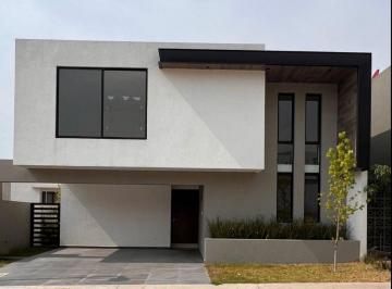 Casa de 4 habitaciones, León · Casa en Venta Lomas del Molino