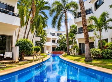 Departamento de 2 habitaciones, Solidaridad · Departamento PH de 2 Recámaras en Playacar con Rooftop Privado y Amenidades.
