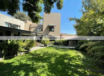 Casa · 579m² · 4 Recámaras · 3 Estacionamientos · Casa en Venta en Contadero