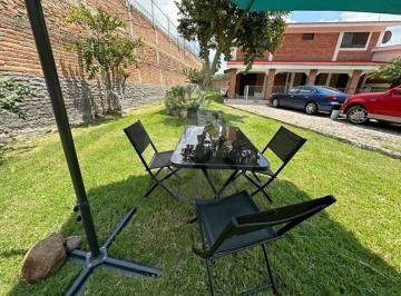 Casa · 1048m² · 4 Recámaras · 6 Estacionamientos · Casa en Venta en El Zapote del Valle