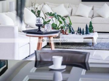 Casa · 1960m² · 5 Recámaras · 12 Estacionamientos · Casa en Venta en Club de Golf Los Encinos