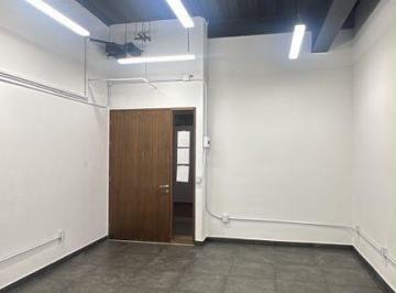 Oficina · 30m² · 1 Estacionamiento · Oficina a Estrenar con Baño Privado y Estacionamiento | 30 m²