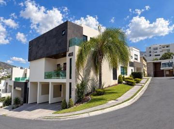 Casa de 3 habitaciones, Monterrey · Casa en Venta en Monterrey Carretera Nacional Lagos del Vergel