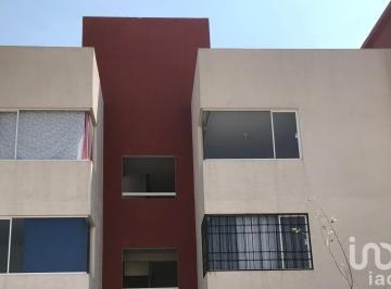 Departamento · 50m² · 2 Recámaras · 1 Estacionamiento · Departamento en Venta en La Florida Privada Bugambilia, Otzolotepec México