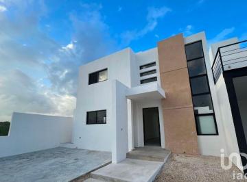 Casa · 175m² · 3 Recámaras · 2 Estacionamientos · Casa en Venta en Conkal, Mérida, Yucatán