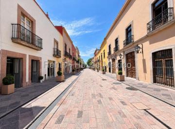 Departamento de 3 habitaciones, Querétaro · Departamento en El Centro Historico de Queretaro en Venta, 3 Recamaras 4 Baños