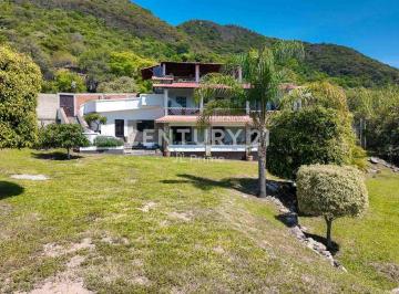 Rancho de 4 habitaciones, Taxco de Alarcón · Rancho con Amplios Jardines y Terraza en Zacatecolotla